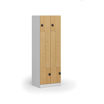 Kovová šatní skříňka Z, 4 oddíly, 1850 x 600 x 500 mm, zámek s čtečkou RFID karet, laminované dveře, buk