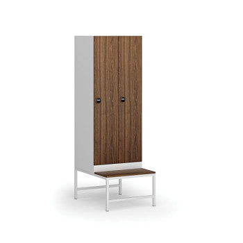Šatní skříňka s lavičkou, 2 oddíly, 1875 x 600 x 500/800 mm, zámek s čtečkou RFID karet, laminované dveře, ořech