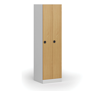 Zúžená kovová šatní skříňka S1, 2 oddíly, 1850 x 500 x 500 mm, kódový zámek, laminované dveře, buk