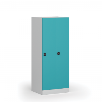 Snížená šatní skříňka S1, 2 oddíly, 1500 x 600 x 500 mm, RFID zámek, zelené dveře